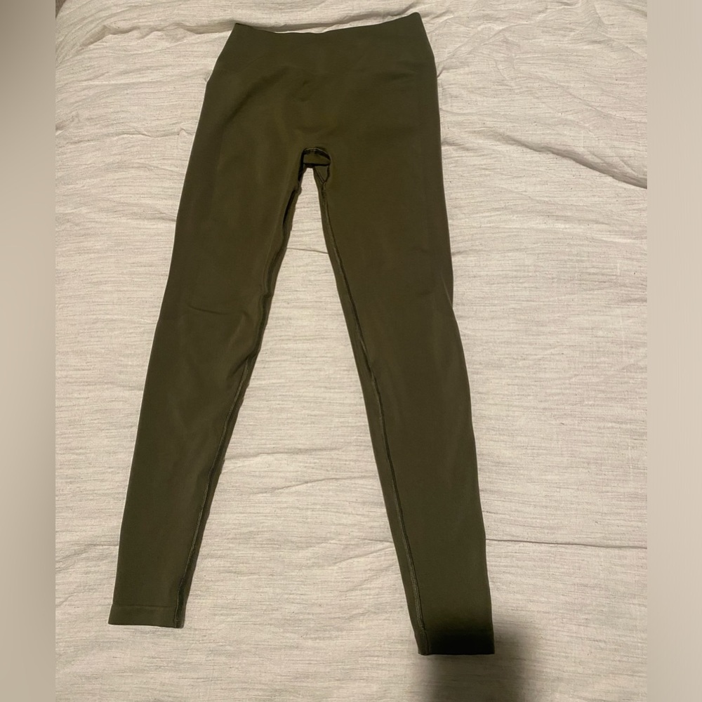 Alphalete Olive green leggings. Size medium - Picture 1 of 3